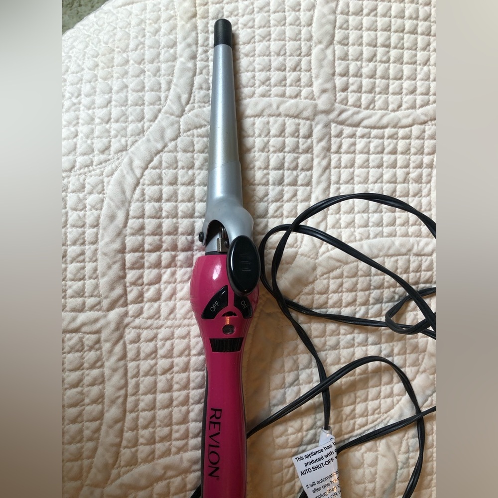 Curling iron for spiral curls